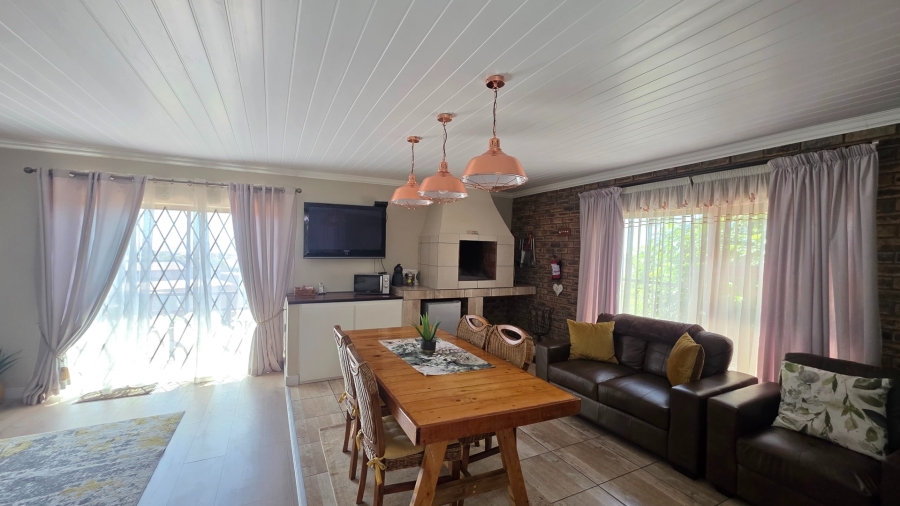 7 Bedroom Property for Sale in Vredenburg Western Cape